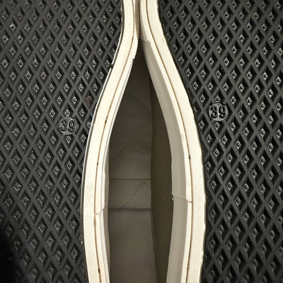 Sarah Flint Grey Grained Leather Almond Toe Perfect Sneaker Women’s  8.5 - Picture 10 of 11